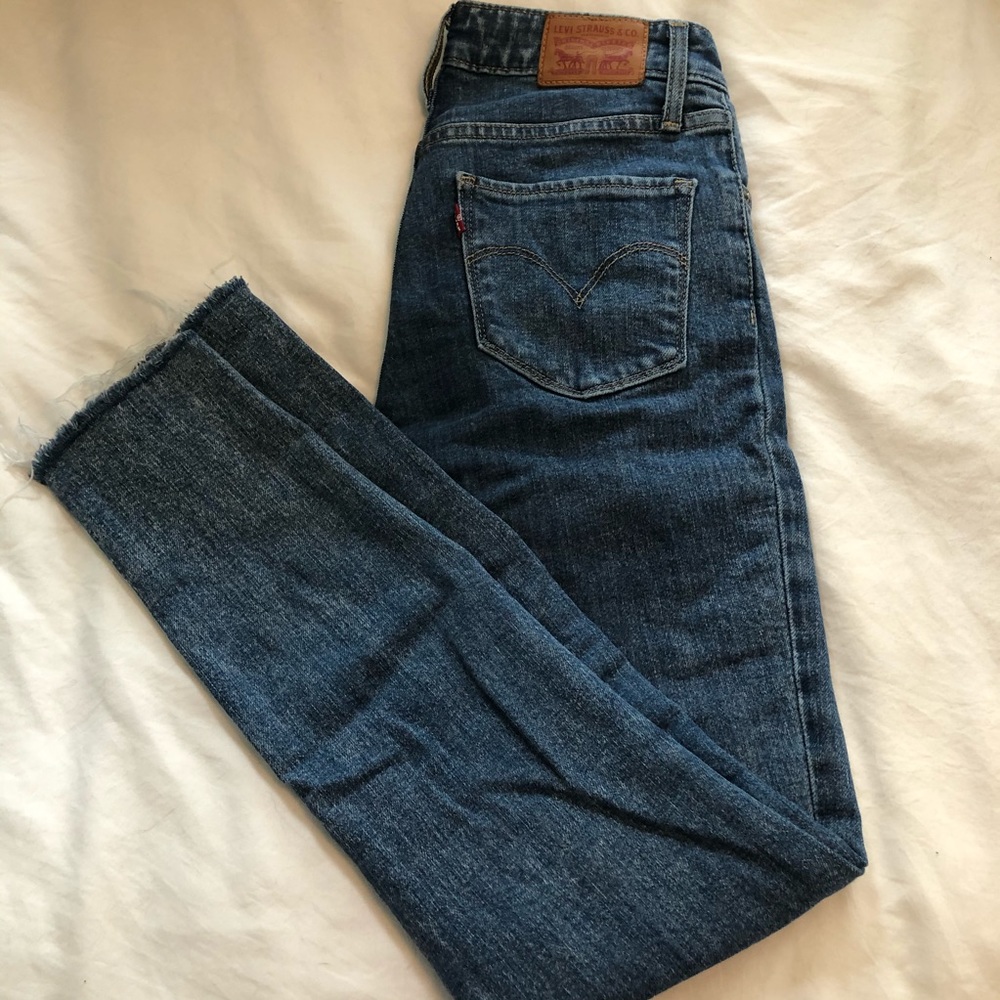 Medium wash Levi jeans
